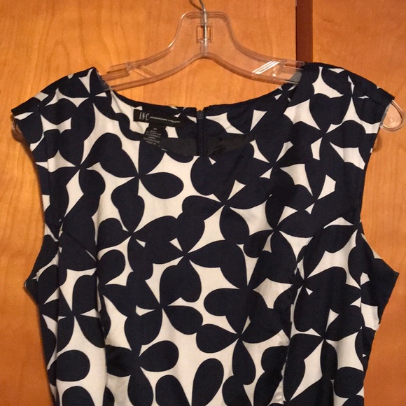 Dress - Picture 7 of 7